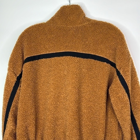 Fabletics Reversible Brown Black Teddy Jacket Size Small - Picture 5 of 7